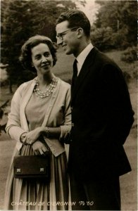 CPA AK Royal Couple in the Park - Chateau de Ciergnon BELGIAN ROYALTY (853716)