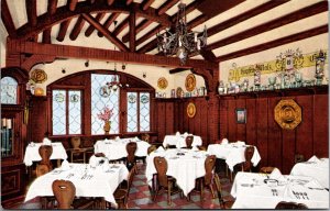 Linen Postcard Interior of Karl Ratzsch's Restaurant in Milwaukee, Wisconsin