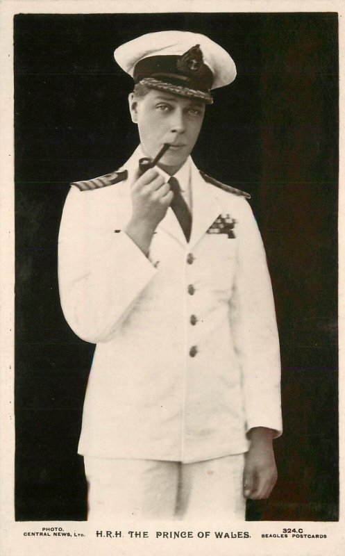Postcard RPPC Photo HRH Prince of Wales Beagles Central News 22-13509