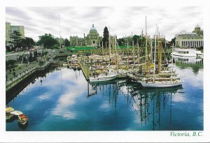 Canada unused. Victoria, British Columbia - Inner Harbour .