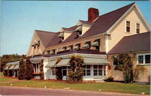 Postcard BUILDING SCENE Nashua New Hampshire NH AO4189