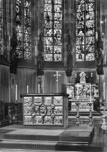 BT2320 Chorhalle des aachener Domes Bauzeit       Germany