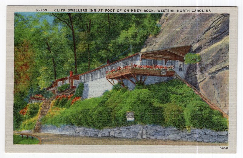 Western North Carolina, Cliff Dwellers Inn At Foot Of Chimney Rock