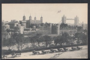 London Postcard - Tower of London and Tower Bridge     T2808