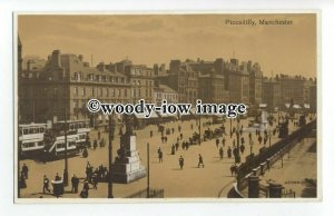 aj0467 - Lancs - Trams by Monuments along Piccadilly, Manchester - Postcard