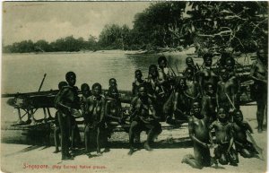 PC CPA SINGAPORE, (NEW GUINEA) NATIVE GROUPE, Vintage Postcard (b18637)