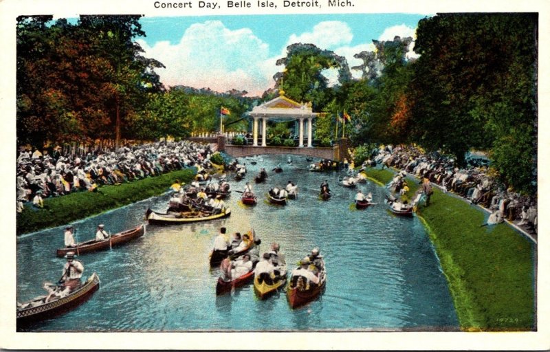 Michigan Detroit Belle Isle Concert Day Canoes On Canal