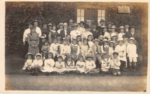 uk52448 school photo real photo uk social history