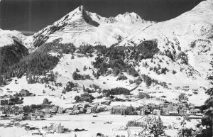 Vintage Davos Dorf Switzerland Ski Resort Postcard with Schiahorn 1560m