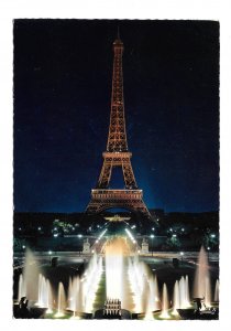 Paris France Eiffel Tower Illuminated Night Trocaderos Fountains 4X6 Postcard