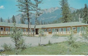 RADIUM HOT SPRINGS, B.C., Canada, 50-60s; Andy's Deluxe Motel #2