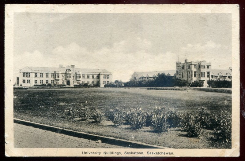 h2576 - SASKATOON Saskatchewan Postcard 1930s University.