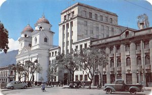 Iglesia La Candelaria y Edificio del Banco de Republica Medellin Columbia Pos...