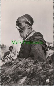 Africa Postcard - Les Souks: Type Du Marchand Juif Marocain RS26801