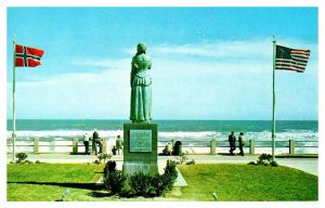 Postcard MONUMENT SCENE Virginia Beach Virginia VA AQ2561