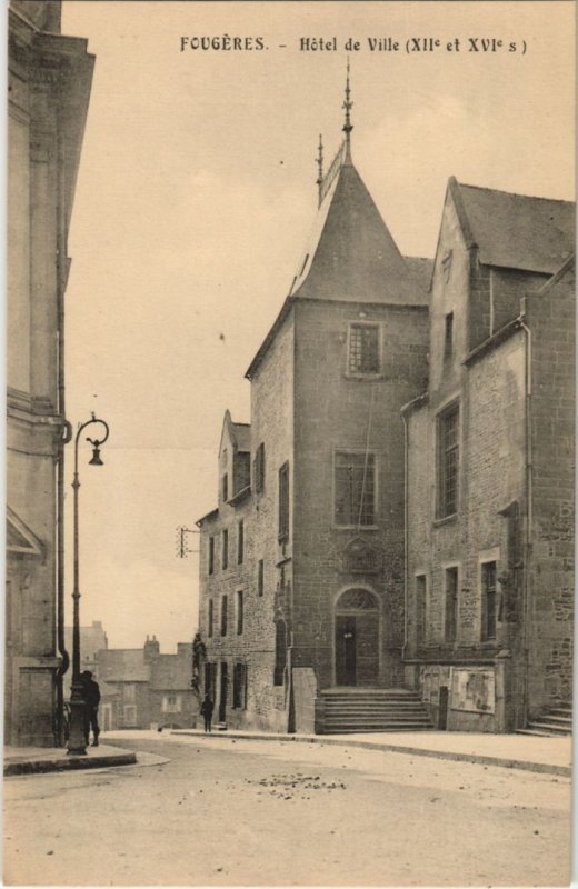 CPA Fougeres Hotel de Ville (1236543)