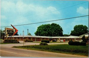 Broadmoor Motel, U.S. Hwy 80 Monroe LA Vintage Postcard D13