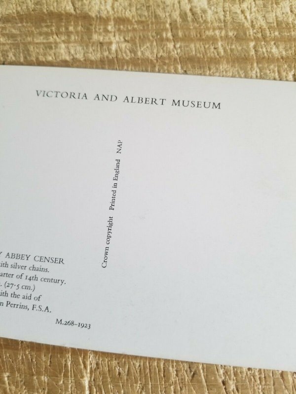 THE RAMSEY ABBEY CENSER.VTG UNUSED VICTORIA & ALBERT MUSEUM POSTCARD*P13