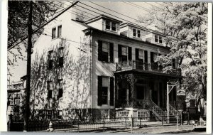 Colonial Art and Craft Shop, Winchester VA Vintage Postcard F49