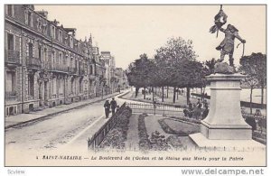 Le Boulevard De l'Ocean Et La Statue Aux Morts Pour La Patrie, Saint Nazaire ...