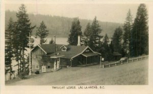 Canada BC 1949 Twilight Lodge Lac La Hache Postcard 21-13369