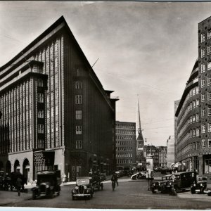 c1930s Hamburg Germany Chilehaus Sprinkenhof Postcard Brick Expressionism Cars