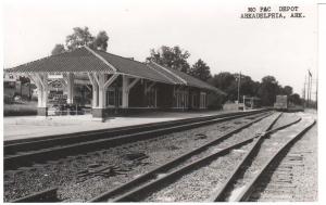 MISSOURI PACIFIC RAILROAD DEPOT ARKADELPHIA ARKANSAS MO-PAC REAL PHOTO POSTCARD