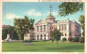 Vintage Postcard 1941 Lucas Country Court House & Park Toledo Ohio Buckeye Pub.