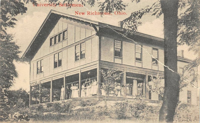 F54/ New Richmond Ohio Postcard University Settlement People Porch 