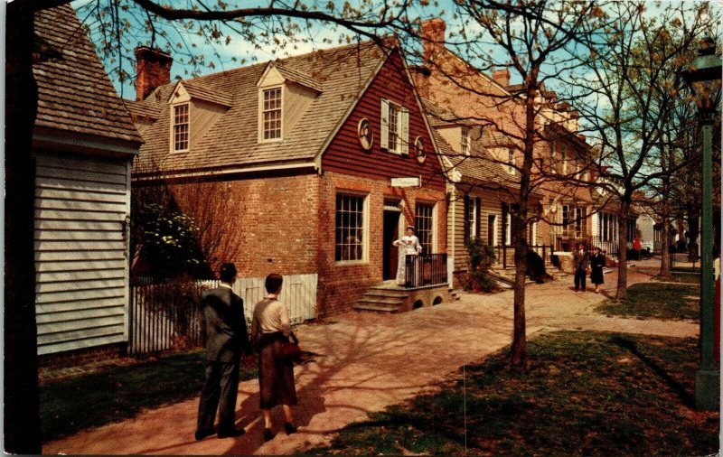 Margaret Hunter Shop Golden Ball Duke Gloucester St Williamsburg VA Postcard VTG 