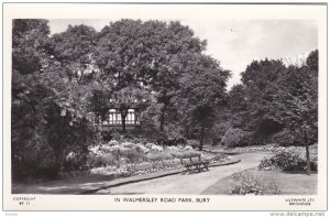 RP: BURY , England, 30-50s ;  In Walmersley Road Park