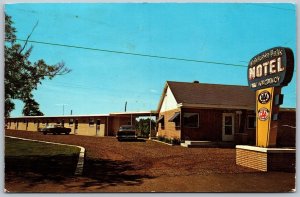 Postcard Fort William Ontario c1963 Kakabeka Falls Motel Hwy 17 Old Cars