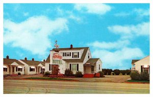 Postcard MOTEL SCENE Kalispell Montana MT AT5827