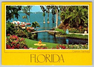 Roses And Bougainvillea, Cypress Gardens, Florida, 1986 Chrome Postcard