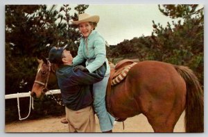 President Reagan Assists Nancy Dismount From Their Horse No Strings Postcard X30