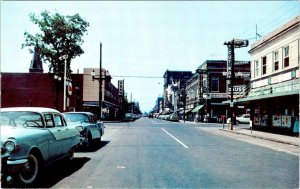 New Bern, NC North Carolina MIDDLE STREET SCENE Clark's Drugs~50's Cars Postcard