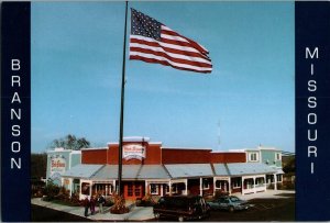 Bob Evans Restaurant and General Store, Branson MO Postcard I67
