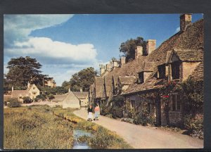 Gloucestershire Postcard - Arlington Row, Bibury  RR4702