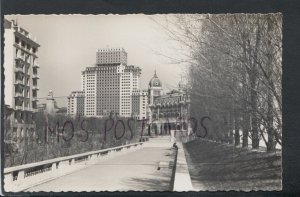 Spain Postcard - Madrid - Edificio De La Plaza De Espana    RS15510