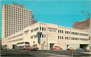 Autos Bus 1960s Greyhound Bus Depot Milwaukee Wisconsin Cook postcard 1850