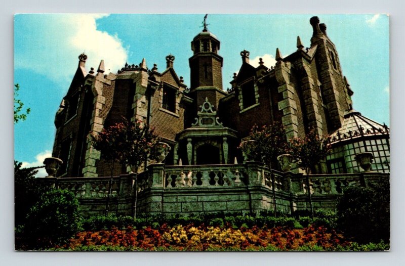 Walt Disney World Orland Florida Haunted Mansion Attraction Chrome Postcard 