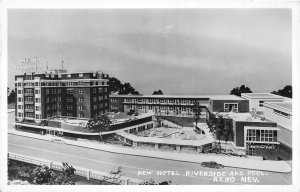 H26/ Reno Nevada RPPC Postcard 1953 New Hotel Riverside Pool