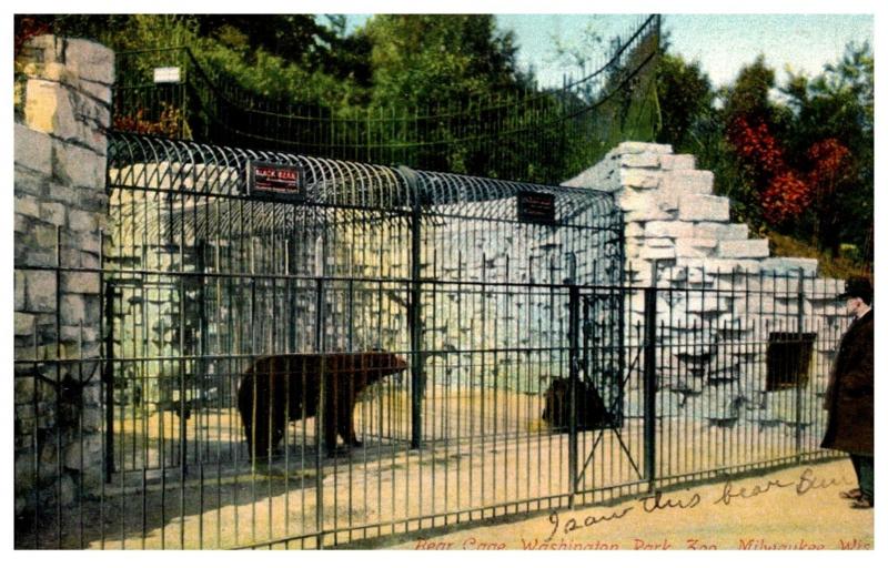 Wisconsin Milwaukee , Washington park Zoo , Bear Cage