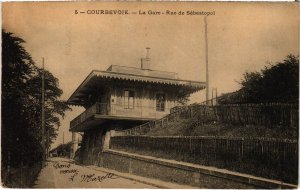 CPA Courbevoie La Gare Rue de Sebastopol (1314353)