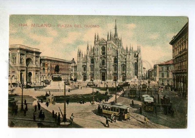 246961 ITALY MILANO Piazza del Duomo TRAMS Vintage postcard