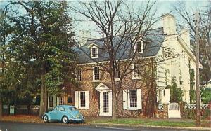 DOVER DELAWARE RIDGLEY HOUSE ON THE GREEN POSTCARD c1960s VOLKSWAGEN BUG