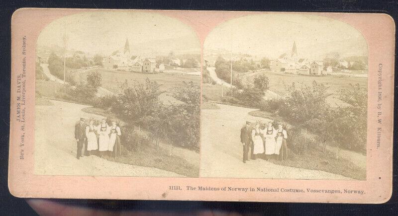 VOSSEVANGEN NORWAY NORGE MAIDENS IN COSTUME VINTAGE STEREOVIEW CARD
