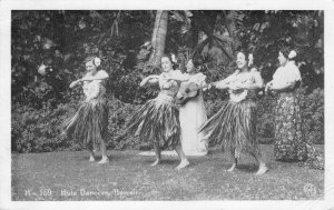 HULA DANCERS, HAWAII Guitar Hula Girls 1945 US Navy WWII Vintage Postcard