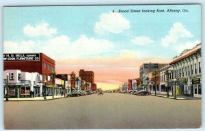 ALBANY, Georgia GA ~ BROAD STREET Scene looking East 1942 Linen Postcard