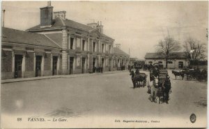 CPA VANNES-La Gare (27533)